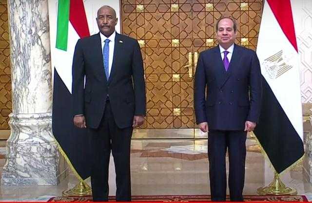 «خبير سياسي» يوضح أهمية زيارة البرهان إلى مصر