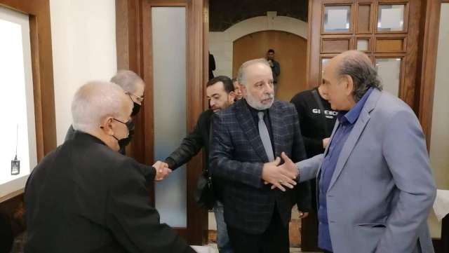 عزاء عهدي صادق 