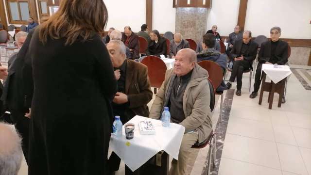 عزاء عهدي صادق 