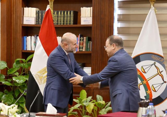 النائب العام وقاضي قضاة فلسطين