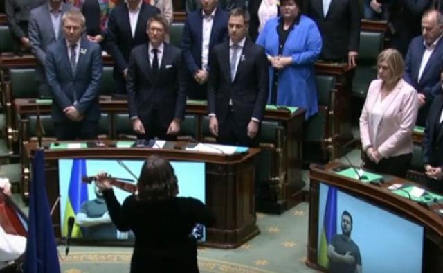 عزف النشيد الوطني الأوكراني في البرلمان البلجيكي «فيديو»