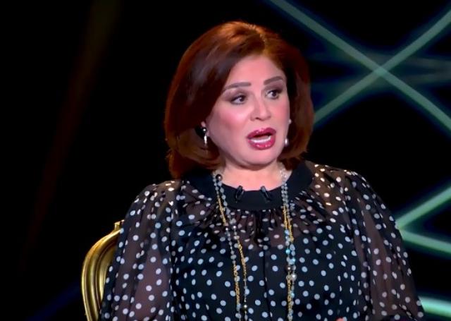 إلهام شاهين: أنا محامية الفنانين  «فيديو»