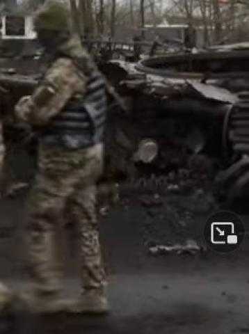 شاهد.. الجيش الأوكراني يدمر دبابات ومعدات عسكرية روسية قرب مدينة ”إيربين”