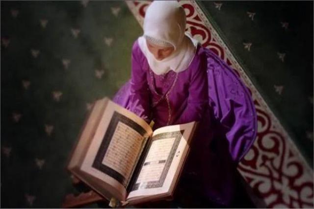 رمضان 2022.. هل يجوز قراءة القرآن من الجوال؟