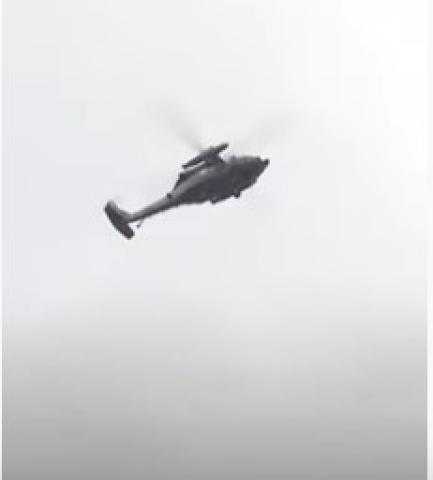 شاهد.. مروحيات هجومية روسية تدمر مواقع عسكرية ”مموهة” بأوكرانيا