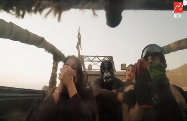 صراخ هستيري.. ياسمين صبري تفقد أعصابها في «رامز موفي ستار» فيديو