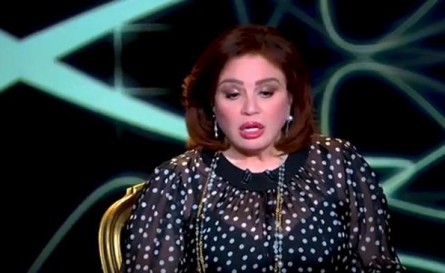 قبل ساعات من وفاته.. سر تعدي والد إلهام شاهين عليها بالضرب