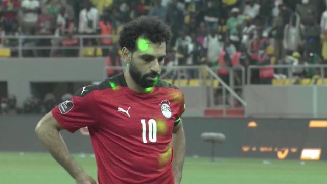 محمد صلاح في مباراة مصر والسنغال 