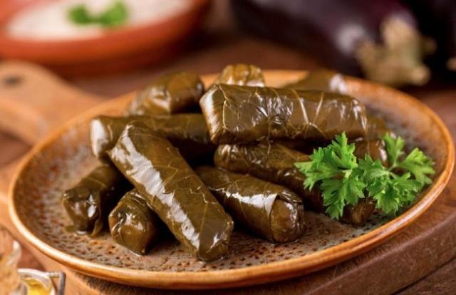 «الخضروات والفاكهة» تكشف عن أنسب موعد لتخزين ورق العنب- فيديو