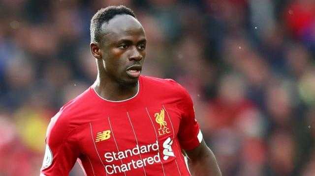 على غرار صلاح.. ماني يقترب من الرحيل عن ليفربول