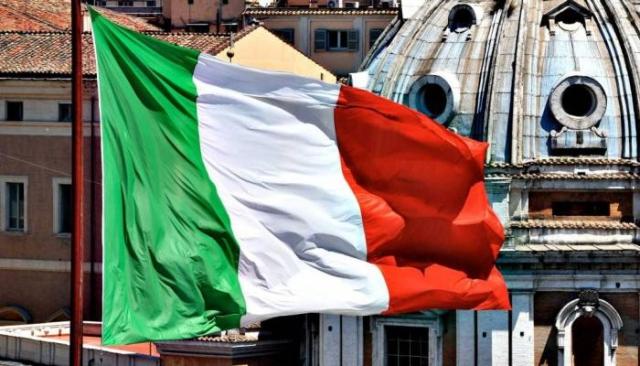 موسكو تتوعد بالانتقام من إيطاليا بعد طرد 30 دبلوماسيا روسيا