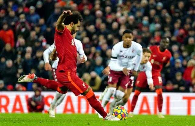 ليفربول ضد بنفيكا.. موعد المباراة والقنوات الناقلة