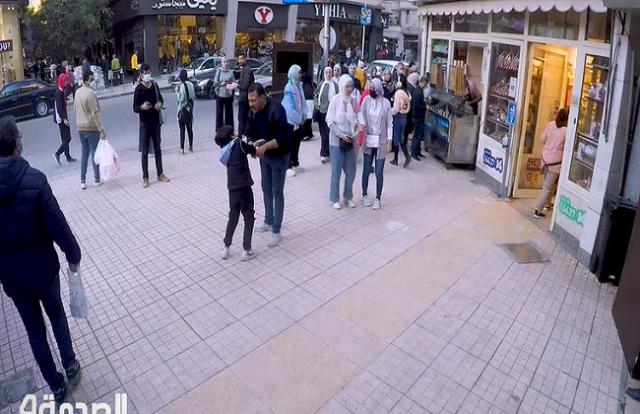 «الصدمة» يرصد ردود أفعال المواطنين لاعتداء أب على ابنه بوحشية «فيديو»