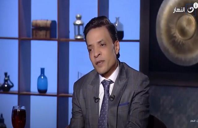 طارق الشيخ يعاتب أبنائه: «قدروا تعب أبوكم عليكم»- فيديو