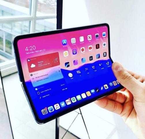 أبل تنتج أجهزة قابلة للطي قريبا.. تفاصيل