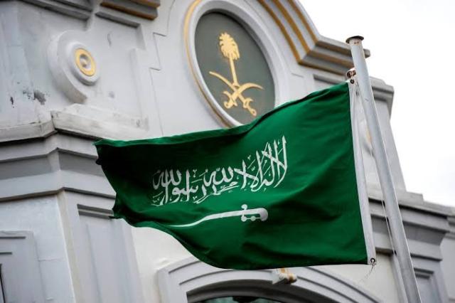 السعودية ترحب بقرار الرئيس اليمني.. وتعلن عن تقديم 3 مليارات دولار كدعم