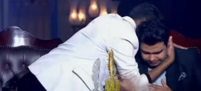 شاهد.. ضيف «حبر سري» يدخل في نوبة بكاء على الهواء