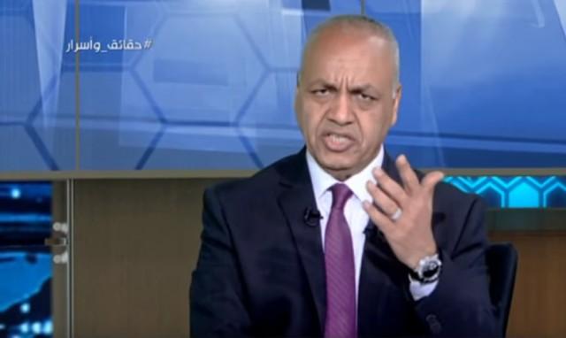 مصطفى بكري: مسن إرهابي يطعن كاهن بالإسكندرية