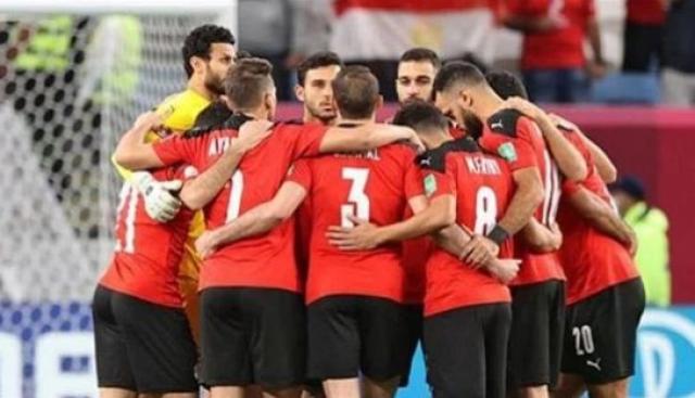 «مش هسيبك».. نجم منتخب مصر يكشف كواليس سرقته أثناء صلاة التراويح - فيديو