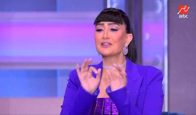 غادة عبد الرازق: «سمية الخشاب أكتر واحدة بتضحكني»