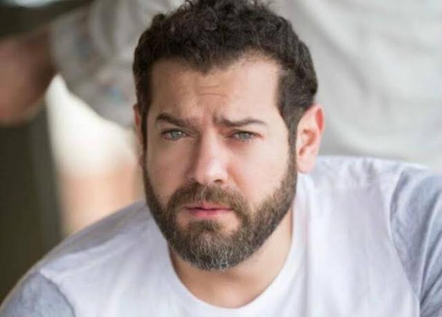 عمرو يوسف: «نفسي أشارك في مسلسل الاختيار»- فيديو