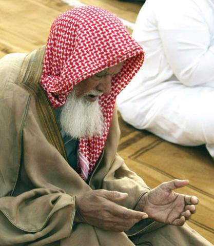 دعاء اليوم التاسع من رمضان.. تعرف على قول النبي محمد عند أذان المغرب