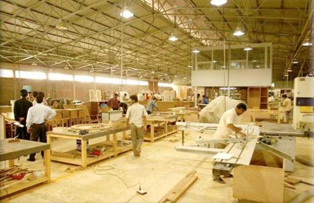 أهم 10 دول مستوردة للأثاث المصري بأول شهرين لـ2022.. تعرف عليهم