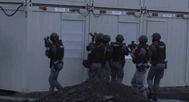 شاهد| عصابات تحول أيسلندا لمعركة دامية