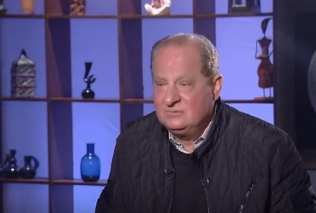 هاني مهنا: محمد منير لم يقف بجواري خلال مرضي «فيديو»