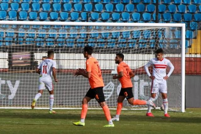اتحاد  الكرة يعلن طاقم تحكيم مباراة الزمالك وفاركو