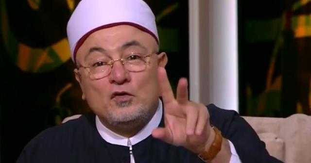 ملمحًا إلى «فاتن أمل حربي».. الجندي: «راقصة تمسح الأرض بالشيخ» «فيديو»