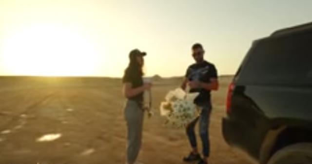 رامز جلال لـ عمرو السولية»: «رجلك عايزة ضبط زوايا»