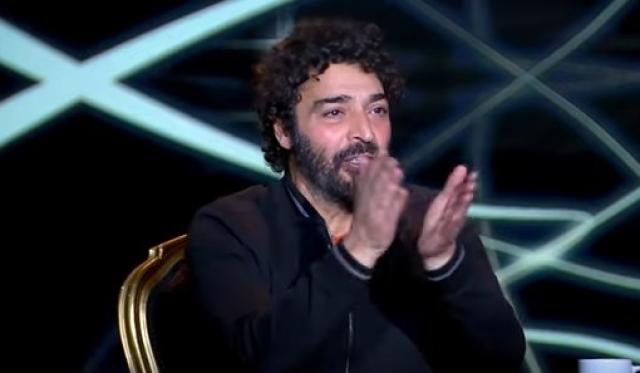 «الشاعري» عن تسببه في خسارة منتج 4 ملايين: جاي يحج والناس راجعة «فيديو»