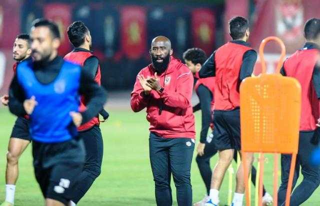 مران الأهلي.. موسيماني يجتمع مع الجهاز الفني وتقسيمة قوية للاعبين