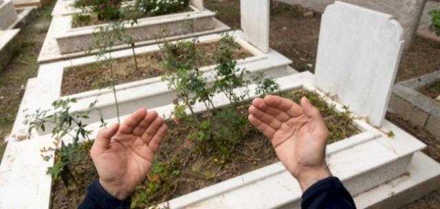 دعاء للأم والأب المتوفيين في رمضان 2022