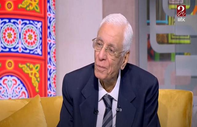 متى يمكن لمريض الضغط أن يفطر في رمضان.. حسام موافي يرد «فيديو»