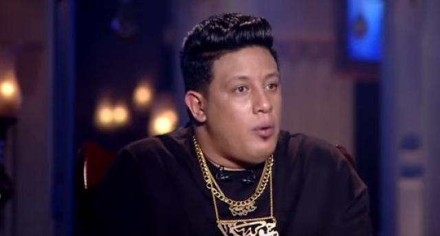 عامل مسابقة أحلى صوت إزاي وانت صوتك مش حلو؟.. وبيكا يرد : «مش بالصوت»