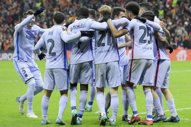 الدوري الأوروبي| برشلونة يقلص الفارق بتسديدة «بوسيكتس»