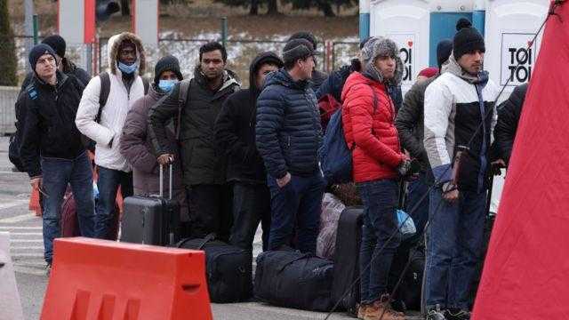 افتتاح أول نقطة إغاثة مصرية على الحدود الأوكرانية البولندية «فيديو»