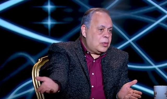 أشرف زكي عن خلافه مع محمد رمضان: شخص ما انتحل صفته «فيديو»