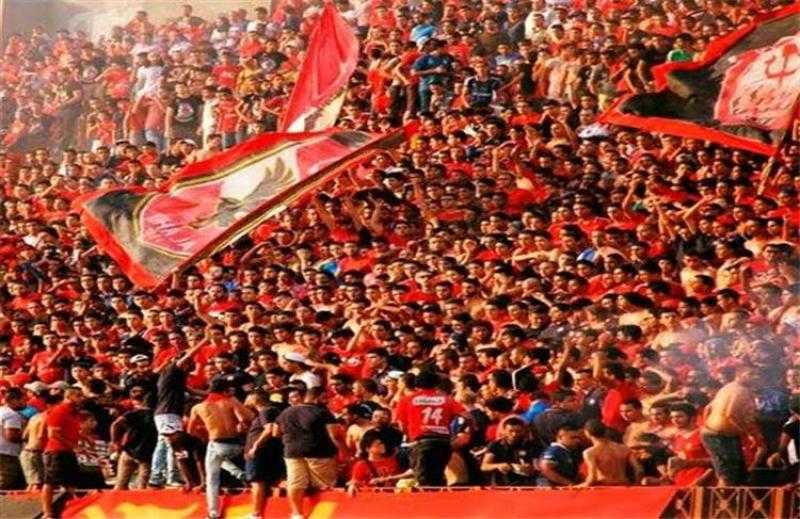 «صلاح محسن أفشة على الأفراح واتمشى» .. هجوم ناري من جماهير الأهلي ضد اللاعبين
