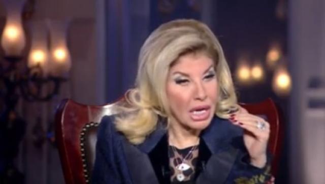 ليس بغبغان.. هالة سرحان تكشف عن أسلحة المذيع الشاطر| فيديو