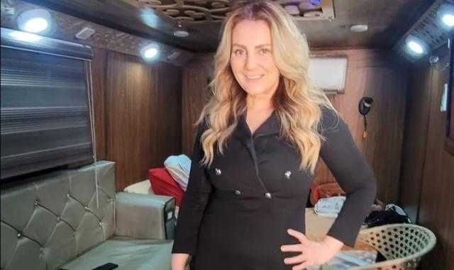 رانيا محمود ياسين توجه رسالة لمتابعيها بعد تعرضها لحادث
