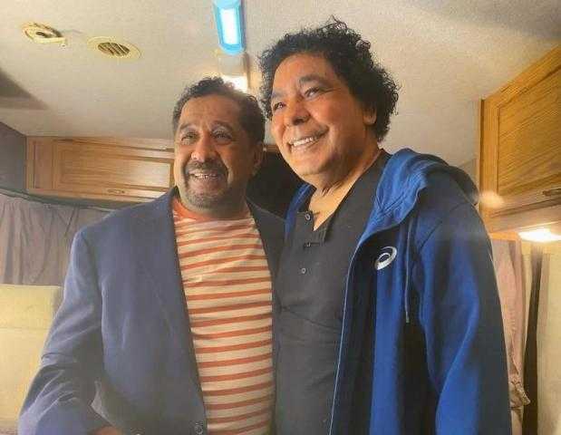 اتهام بالسرقة وحذف من اليوتيوب.. تفاصيل أزمة إعلان محمد منير والشاب خالد