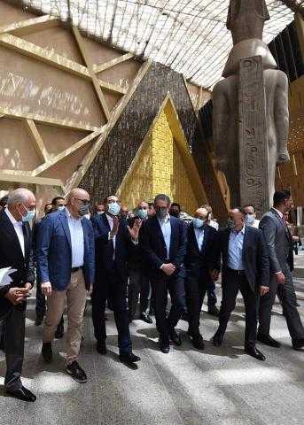 «هدية للبشرية».. تفاصيل تطوير المتحف المصري الكبير «فيديو»