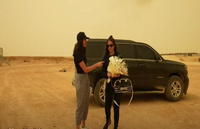 رامز جلال ساخرا من ملابس درة: «لابسة بدلة غطس»- فيديو