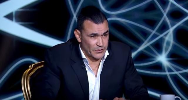 بيقولوا إنك عايز تشتغل في الإعلام.. رد ناري من «الحضري»- فيديو