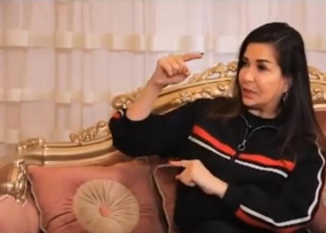 جيهان قمري: اشتغلت مذيعة وأخدت علقة موت في أول حلقة.. فيديو