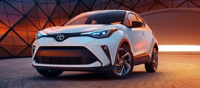 سعر ومواصفات سيارة تويوتا C-HR موديل 2022