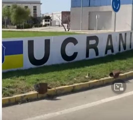 قرية إسبانية تعلن تضامنها مع أوكرانيا بتصرف غير متوقع  «فيديو»